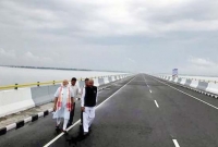 দীর্ঘতম সেতুতে বড়সড় ত্রুটির অভিযোগ! ত্রুটি লুকিয়ে রয়েছে এই ছবিতেই