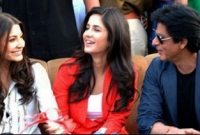 পর্দায় ফের একসঙ্গে শাহরুখ, ক্যাটরিনা ও অনুষ্কা