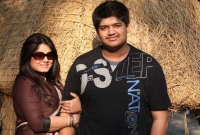 রেস্তোরা ব্যবসায় ছেলেকে নিয়ে চিত্রনায়িকা মৌসুমী