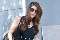 ১৬ কেজি ওজন কমালেন কারিনা