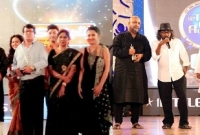 কলকাতায় সম্মাননা নিলেন নায়করাজ, সেরা ছবি আয়নাবাজি