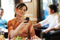 জেনে নিন, মোবাইলের মাধ্যমে খুব সহজেই রোজগারের ৬টি পদ্ধতি