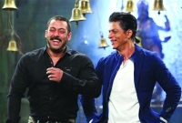 শাহরুখ আমাকে বারবার ঋণী করে দেয়: সালমান