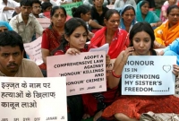 হিন্দু ছেলেকে বিয়ে, অন্তঃসত্ত্বা মুসলিম যুবতীকে পুড়িয়ে হত্যা!