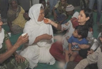 রমজান উপলক্ষে পাঁচ শতাধিক পণ্যের দাম কমালো যে দেশটি