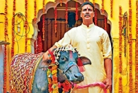 সবার মেসেজের জবাব দিচ্ছেন অক্ষয়