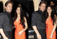 নজর কাড়লেন শাহরুখ কন্যা সুহানা