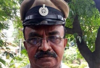 রাষ্ট্রপতির গাড়ি আটকে অ্যাম্বুল্যান্সকে আগে যেতে দিয়ে, পুরষ্কার পেল ট্রাফিক অফিসার