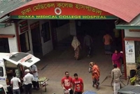 স্ত্রী মৃত্যুর পরপরই লাশ রেখে পালিয়েছে স্বামী