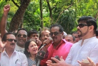 ডিপজলে কঠোর হুঁশিয়ারি ‘জান থাকতে বিদেশি ছবি চালাতে দেব না’