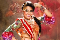 মাঝে মধ্যে নির্লজ্জ হতে হবে মেয়েদের : স্বরা