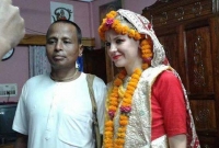 প্রেমের টানে শেরপুরে ছুটে এসে বিয়ে করলেন রুশ তরুণী