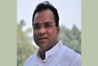 চিকুনগুনিয়া রোগে আক্রান্ত হয়ে বিছানায় পড়ে আছেন মিশা সওদাগর