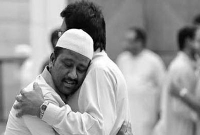 ভাই বলে বুকে জড়িয়ে...এরপর যা ঘটলো