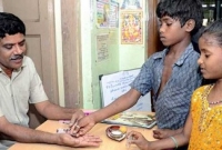 নিজের সংসারে অভাব! তবু গরীব মানুষকে ১ টাকায় তিনবেলা খাওয়ান এই ব্যবসায়ী