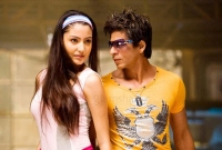 শাহরুখের সঙ্গে রোমান্স করা অসম্ভব সহজ, বললেন অনুষ্কা