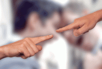 যাদের সঙ্গে তর্কে জড়াবেন না