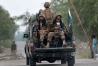 আইএস দমনে আফগান সীমান্তে পাকিস্তানের সেনা অভিযান