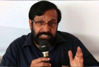 ধর্মান্তরিত না হলে কেটে ফেলা হবে হাত-পা, লেখককে হুমকি!