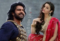 প্রভাসকে প্রেম নিবেদন করে বসলেন এই বলিউড নায়িকা