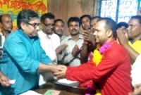 বিএনপিতে যোগ দিলেন ৩০ ছাত্রলীগ নেতাকর্মী বিএনপিতে যোগ দিলেন ৩০ ছাত্রলীগ নেতাকর্মী