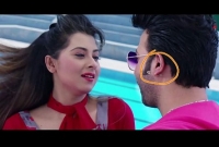 প্রশ্নের পর প্রশ্ন, শাকিব খানের কানে সেফটিপিন কেন?