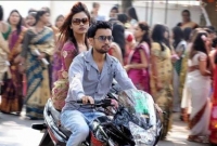 কলেজ ছাত্রদের জন্য ৯টি টিপস! মেনে চললে নজর কাড়বেন!