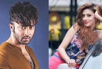 শাকিব খানের সঙ্গে দুই ছবিতে মিম