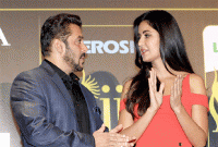 ক্যাটরিনার যদি কোনও বিপদ হয়! চিন্তায় ভুগছেন সালমান