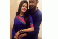 প্রেমিকের সঙ্গে অন্তরঙ্গ পরীমনি