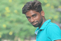 কলেজ ছাত্রীকে মারপিট করায় গ্রেফতার ছাত্রলীগ নেতা বহিস্কার কলেজ ছাত্রীকে মারপিট করায় গ্রেফতার ছাত্রলীগ নেতা বহিস্কার