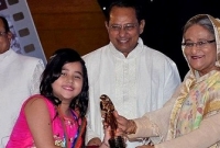  পুরস্কার প্রদানের সময় শিশুশিল্পী জারাকে যে কথা বলেছিলেন প্রধানমন্ত্রী