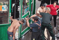 লন্ডনে ‘অ্যাসিড হামলার’ শিকার দুই বাংলাদেশি