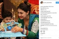  শাকিব খানকেও ছাড়িয়ে গেলেন পুত্র আব্রাহাম