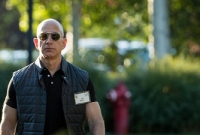  উল্টে গিয়েও একদিনের ব্যবধানেই পাল্টে গেল বিশ্বের শীর্ষ ধনী!