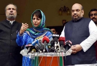 ‘কাশ্মীরে ভারতীয় পতাকা ধরার জন্য কেউ আর থাকবে না’