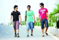 ছেলেদের হাফ প্যান্ট পরা নিষিদ্ধ