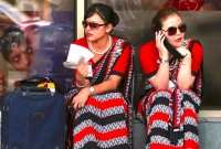 হোটেলে ভূতের খপ্পরে পড়লেন সুন্দরী বিমানসেবিকারা! 