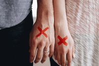 প্রেমিকার সঙ্গে বিচ্ছেদের জ্বালা সহ্য না করতে পেরে চরম পদক্ষেপ প্রেমিকের