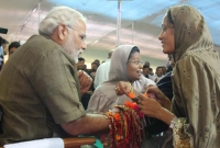 শুধু এই একটি কারণেই নরেন্দ্র মোদিকে রাখি বাঁধলেন মুসলিম নারীরা
