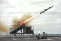 গভীর রাতে ক্ষেপণাস্ত্র ছুঁড়ল মার্কিন সেনাবাহিনী