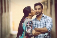 ব্যতিক্রমী নাটক , প্রকাশ্যে রাস্তায় সজলের গালে চুমু খেলেন পূর্ণিমা