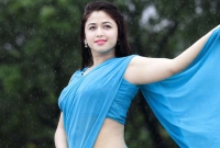 আরবীয়দের কুপ্রস্তাব ও নোংরা ইঙ্গিতে অতিষ্ঠ ফারিয়া শাহরিন