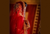  যে কারণে বিয়ের রাতে লাল শাড়ি পরতে বলা হয়