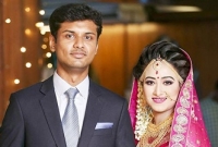 কুমিল্লায় নববধূর সামনেই ‘ধর্মসাগরে’ তলিয়ে স্বামীর মৃত্যু  কুমিল্লায় নববধূর সামনেই ‘ধর্মসাগরে’ তলিয়ে স্বামীর মৃত্যু