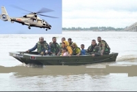 বন্যাদুর্গতদের উদ্ধারে সেনাবাহিনী, হেলিকপ্টারে পরিস্থিতি পর্যবেক্ষণ বন্যাদুর্গতদের উদ্ধারে সেনাবাহিনী, হেলিকপ্টারে পরিস্থিতি পর্যবেক্ষণ