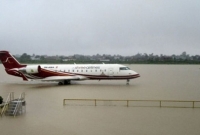 নেপালে ভয়াবহ বন্যায় প্রাণহানি ৭০: বিমানবন্দর পানির নিচে, বিদেশি পর্যটকদের উদ্ধারে হাতি