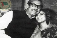 যেভাবে পিতার হত্যাকাণ্ড সম্পর্কে জেনেছিলেন শেখ হাসিনা