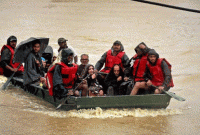 চারিদিক বন্যায় প্লাবিত, তারই মাঝে নৌকায় শিশুর জন্ম! ঘটনায় চাঞ্চল্য