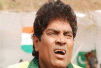 এক সময় রাস্তায় রাস্তায় কলম বিক্রি করে পেট চালাতেন জনি লিভার